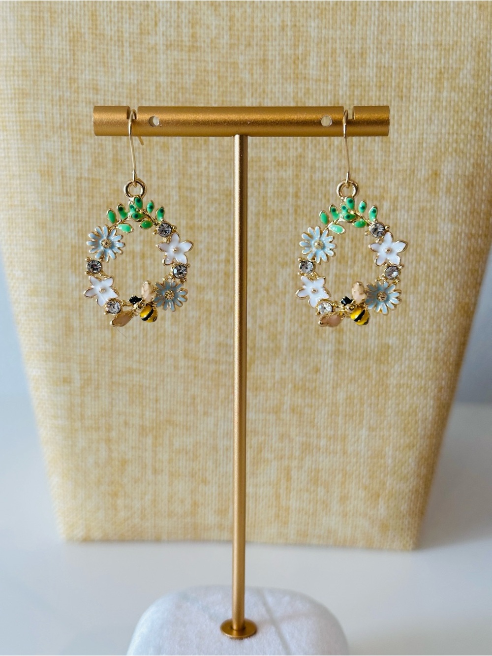 Fashion Jewelry Gold Floral Bee Hoop Earrings in White & Green